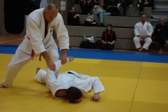 Prof.Dr. Deegen lehrte das elegante und effektive Nihon Jujutsu nach Großmeister Shizuya Sato 10.Dan Meijin.