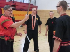 Hans-D.Rauscher und Tobias Kompalla beim Schwertkampf
